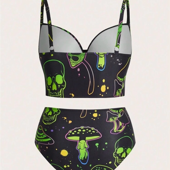 Graphic Bikini Set - Picture 2 of 5